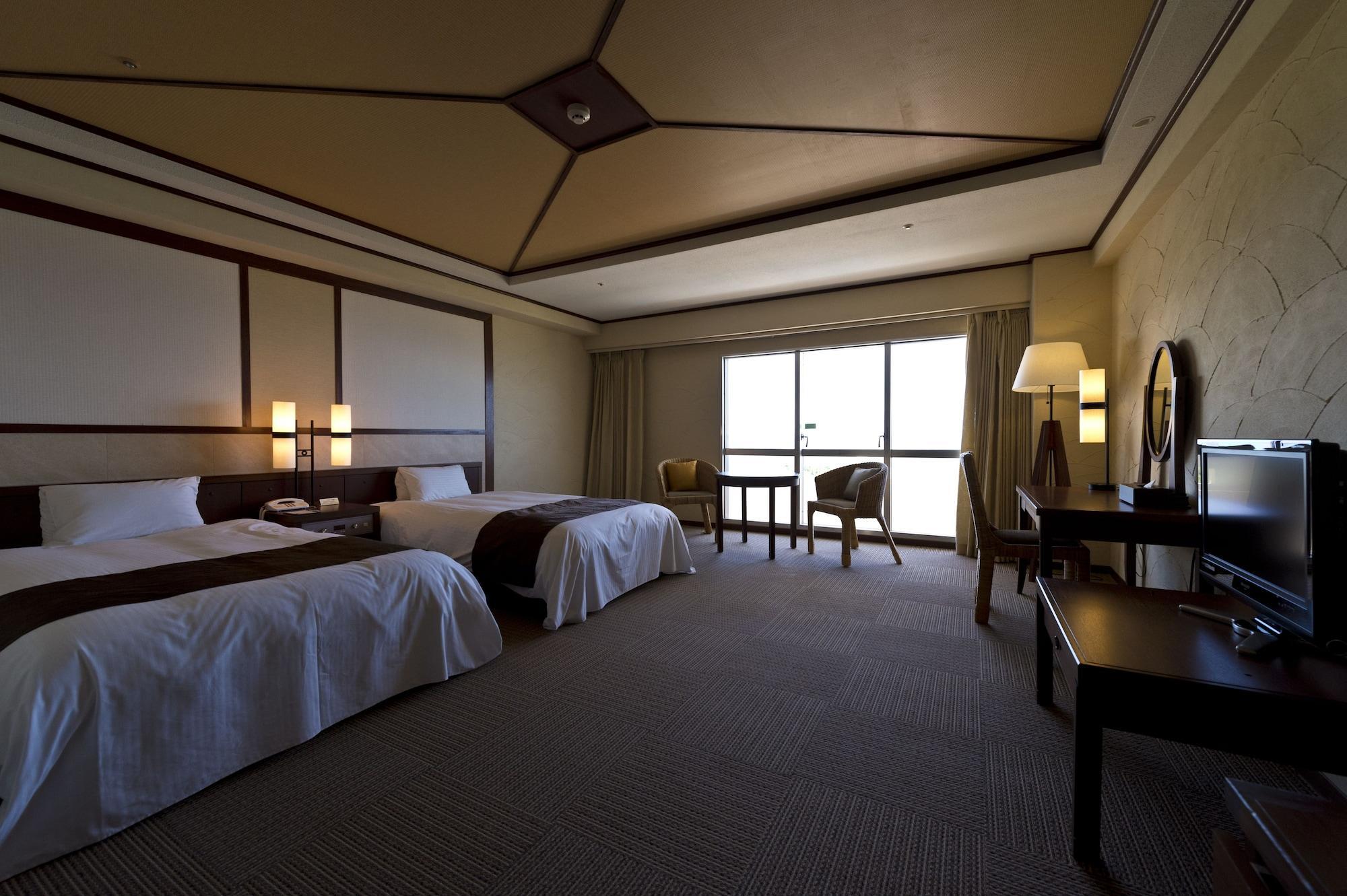冲绳扎姆帕米萨基皇家酒店 读谷村 外观 照片